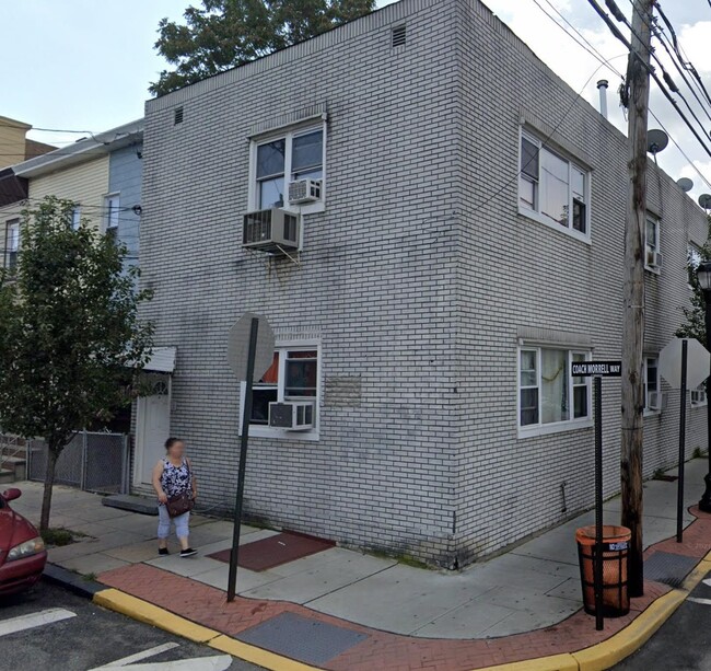 Foto del edificio - 327 41st St