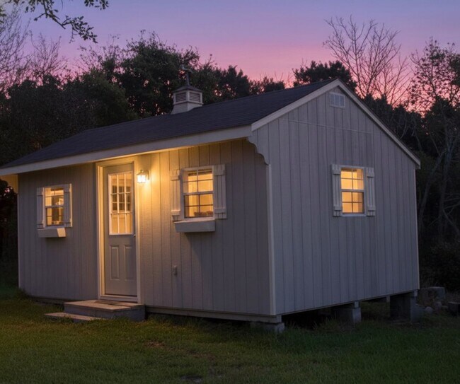 Foto del edificio - AVAILABLE NOW!