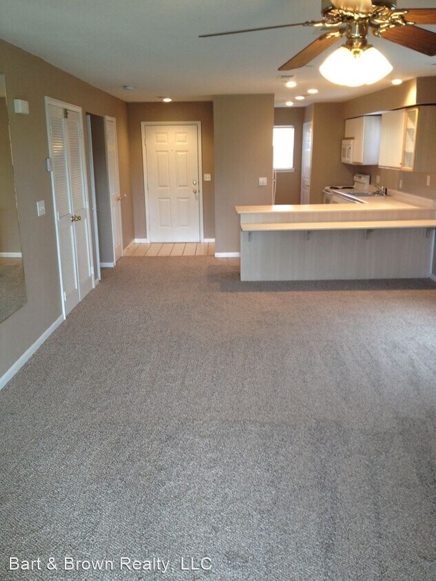 Foto principal - 2 br, 2 bath House - 170 W. Rockford Dr., G-1