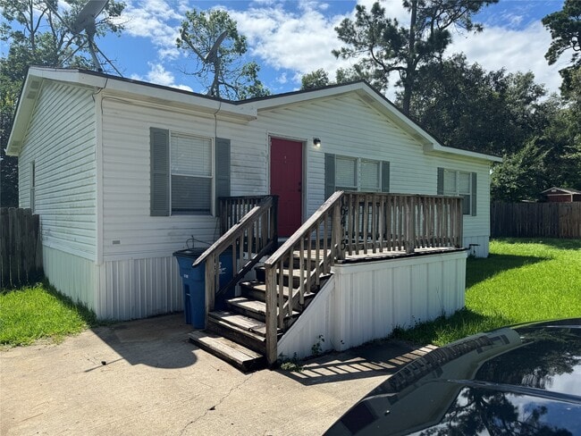 Building Photo - 16415 Tamra Ct
