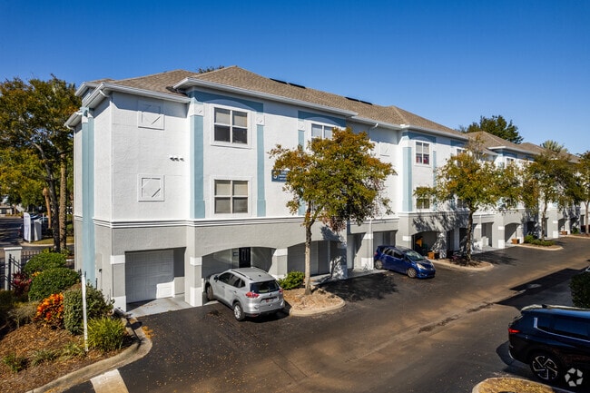 6168 Raleigh St - Amara Metrowest