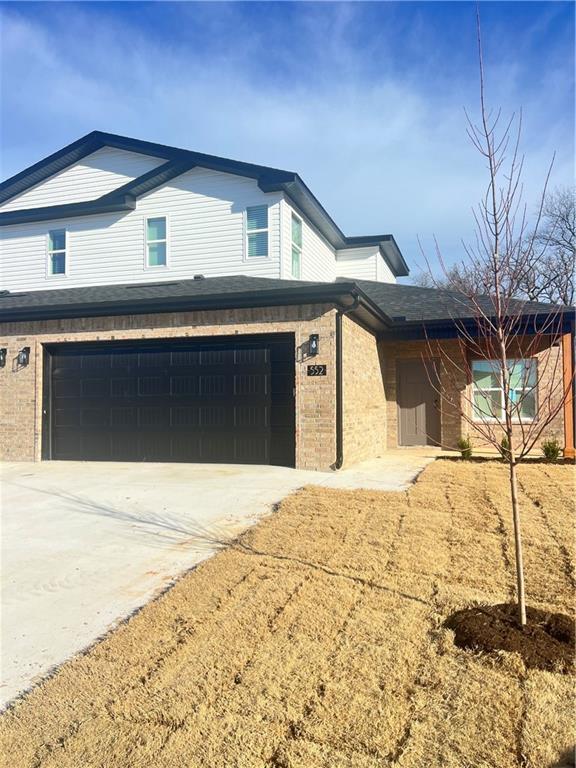 Building Photo - 552 Cosmos St