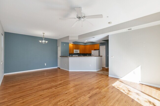 Foto del edificio - 1755 Emerson St