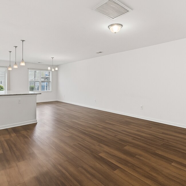 Foto del edificio - 1117 Fairway Ln