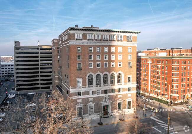 Building Photo - Indianapolis Athletic Club Condos