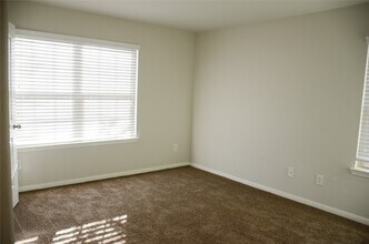 Building Photo - 9507 Green Maple Ct