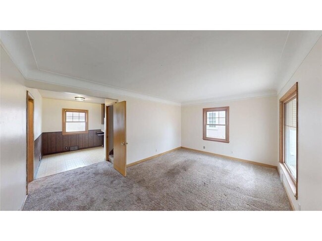 Building Photo - 2849 Jersey Ave S
