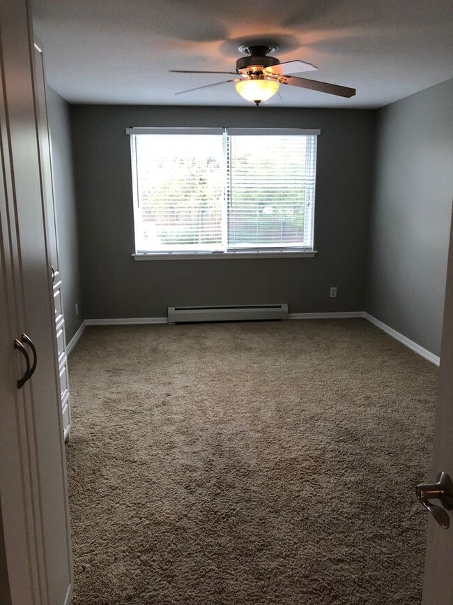 Building Photo - 2700 W 44th St