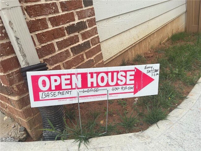 Foto del edificio - 3152 Daleview Way SW