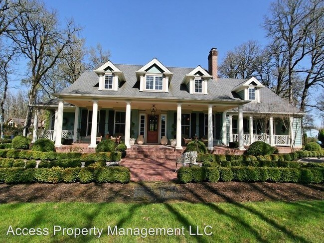 Foto del edificio - 24090 NE Wildwood Rd