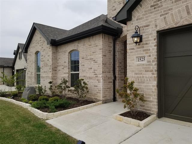 Foto del edificio - 1525 Wild Indigo Dr