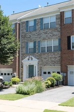 Building Photo - 4641 Kings Mill Way