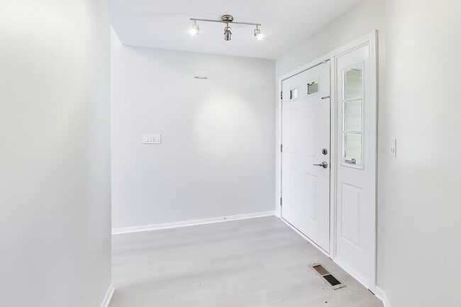 Foto del edificio - 2073 Cambria Ct