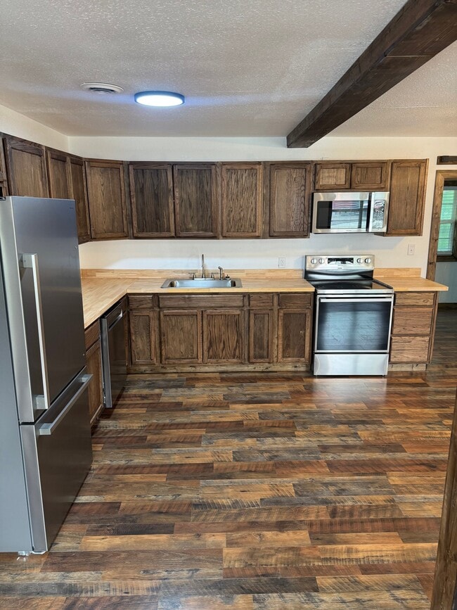 Building Photo - 123 N Washington St