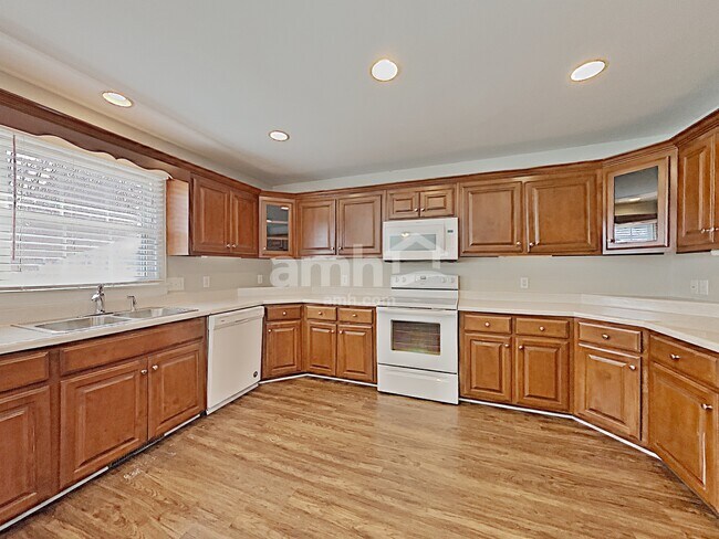 Foto del edificio - 217 Hickory Trl