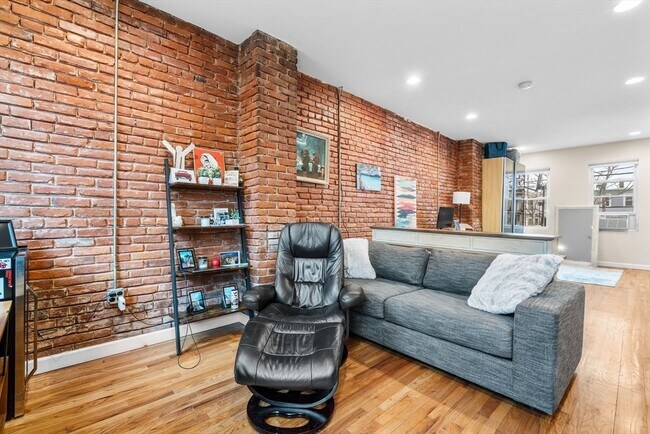 Foto del edificio - 6 Drake Pl