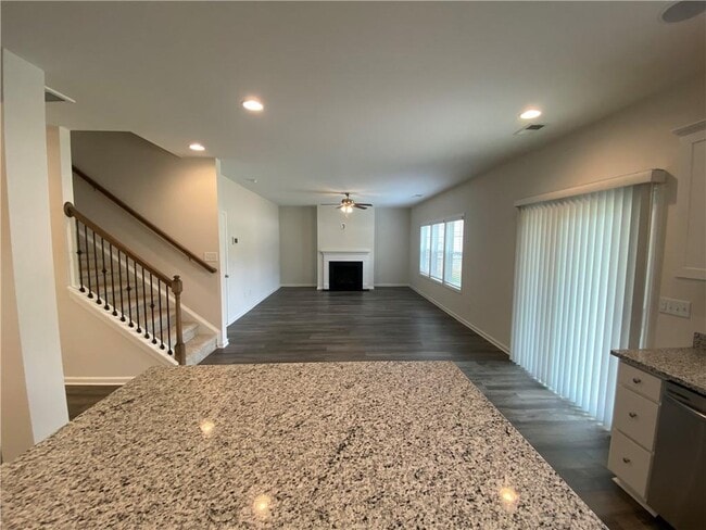 Building Photo - 117 Granada Pl