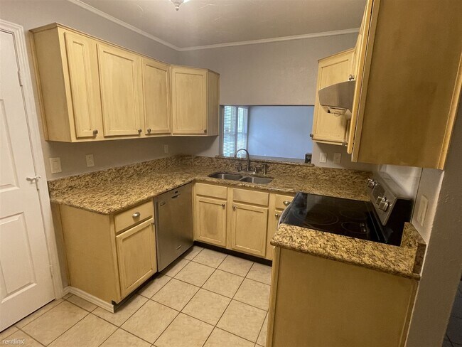 Foto del edificio - 4 br, 2.5 bath House - 625 Manco Rd Apt 120