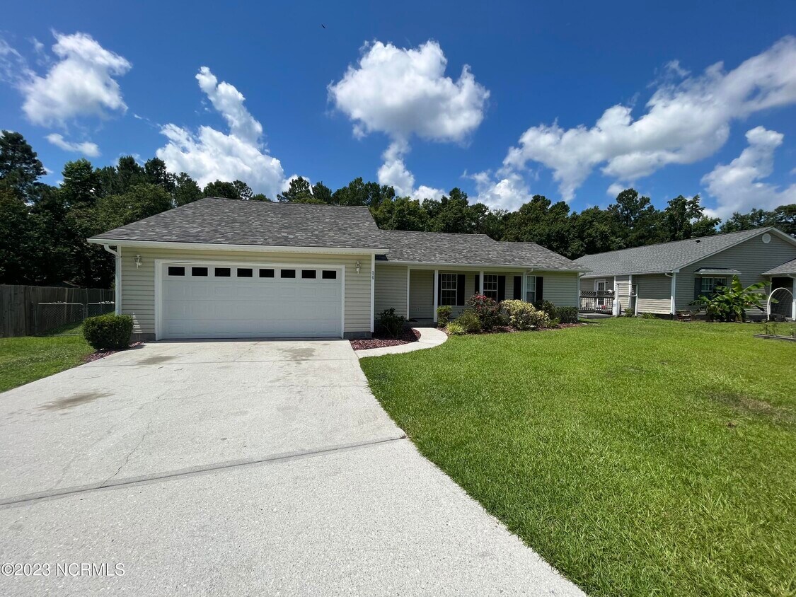 529 Blackberry Ct, Hubert, NC 28539 House Rental in Hubert, NC