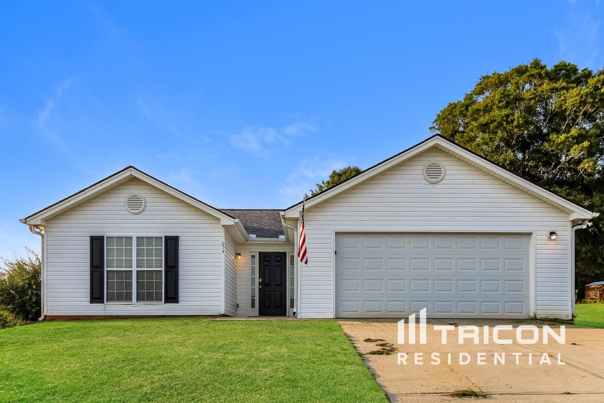 Foto principal - 654 Palmer Court Winder GA
