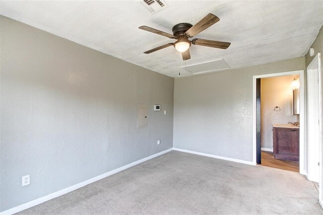 Foto del edificio - 1270 NW 57th St