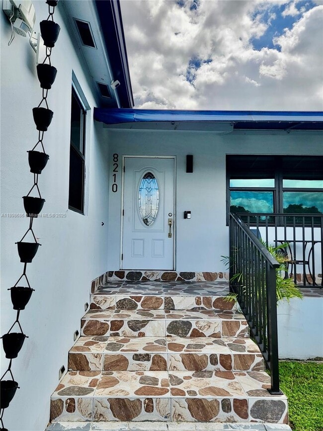 Foto del edificio - 8210 SW 29th St