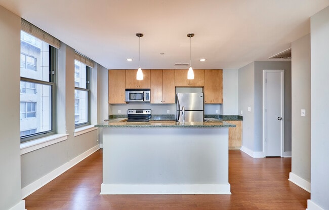 Photo - 314 N Broadway Apartment