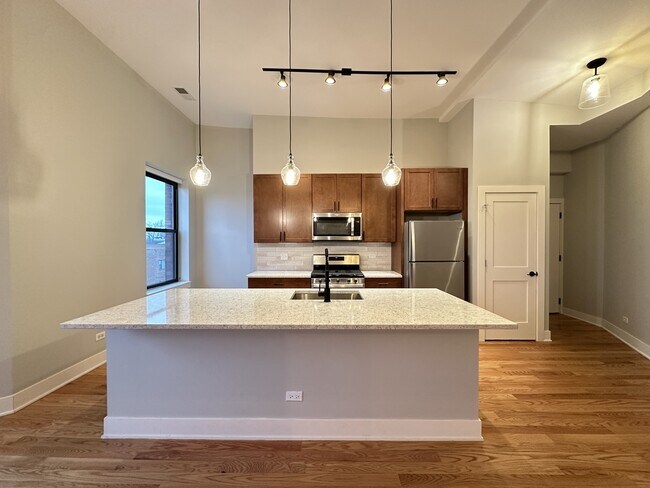 Foto del edificio - 3477 S Archer Ave