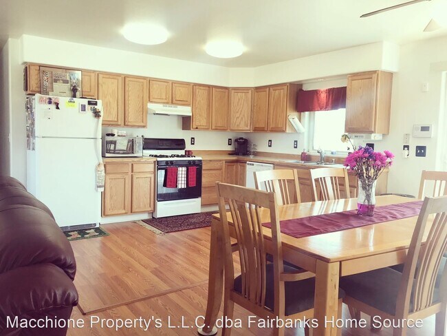 Foto del edificio - 3 br, 2 bath House - 2604 Cowles St