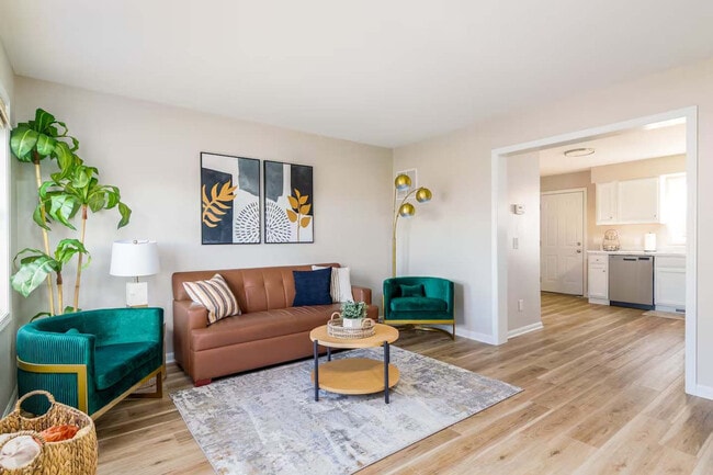 Building Photo - 10268 Cleveland Rd