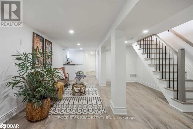 Building Photo - 1 Edward St