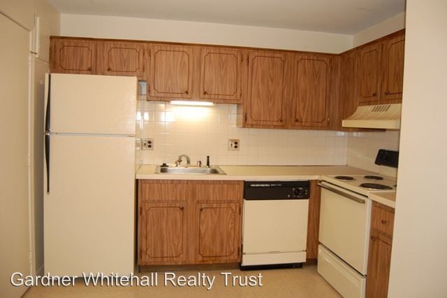 Building Photo - 2 br, 1 bath Apartment - 100-106 WHITEHALL RD