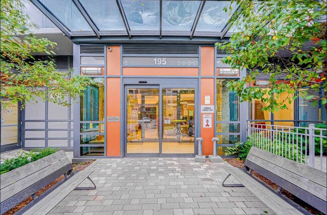 Photo du bâtiment - 195 Bonis Av