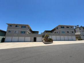 Building Photo - 156-156 Paseo De La Concha