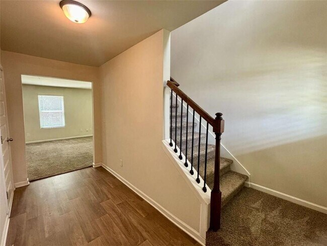 Foto del edificio - 629 Carlton Pointe Dr