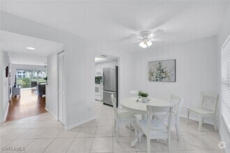 Building Photo - 774 Wiggins Lake Dr