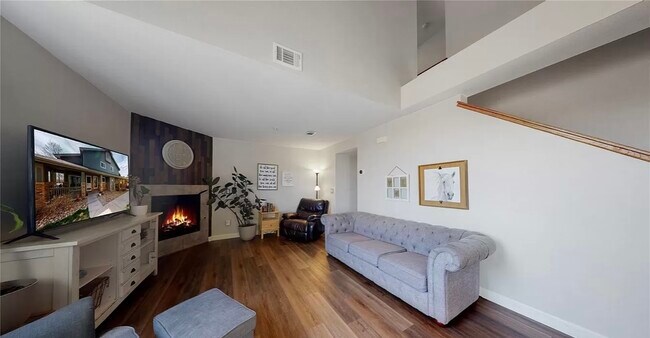 Foto del edificio - 2900 Purcell St