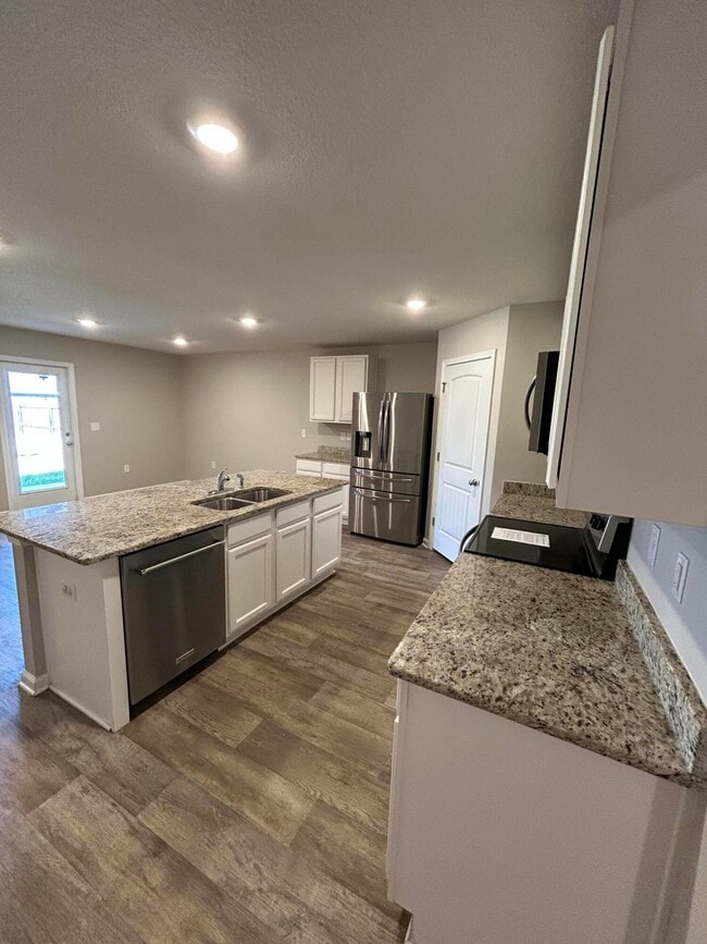 Building Photo - 1048 Limpkin St