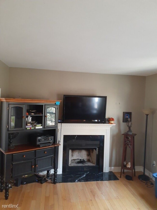 Building Photo - 4 br, 3 bath House - 28 Hay Rd