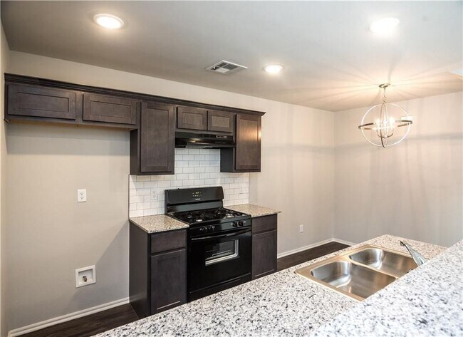 Foto del edificio - 8816 SW 45th St