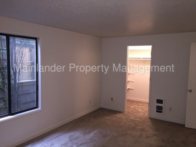 Foto del edificio - 6961 Childs Rd