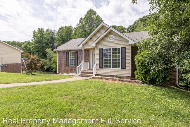 Building Photo - 3 br, 2 bath House - 1048 Woodbrier Lane