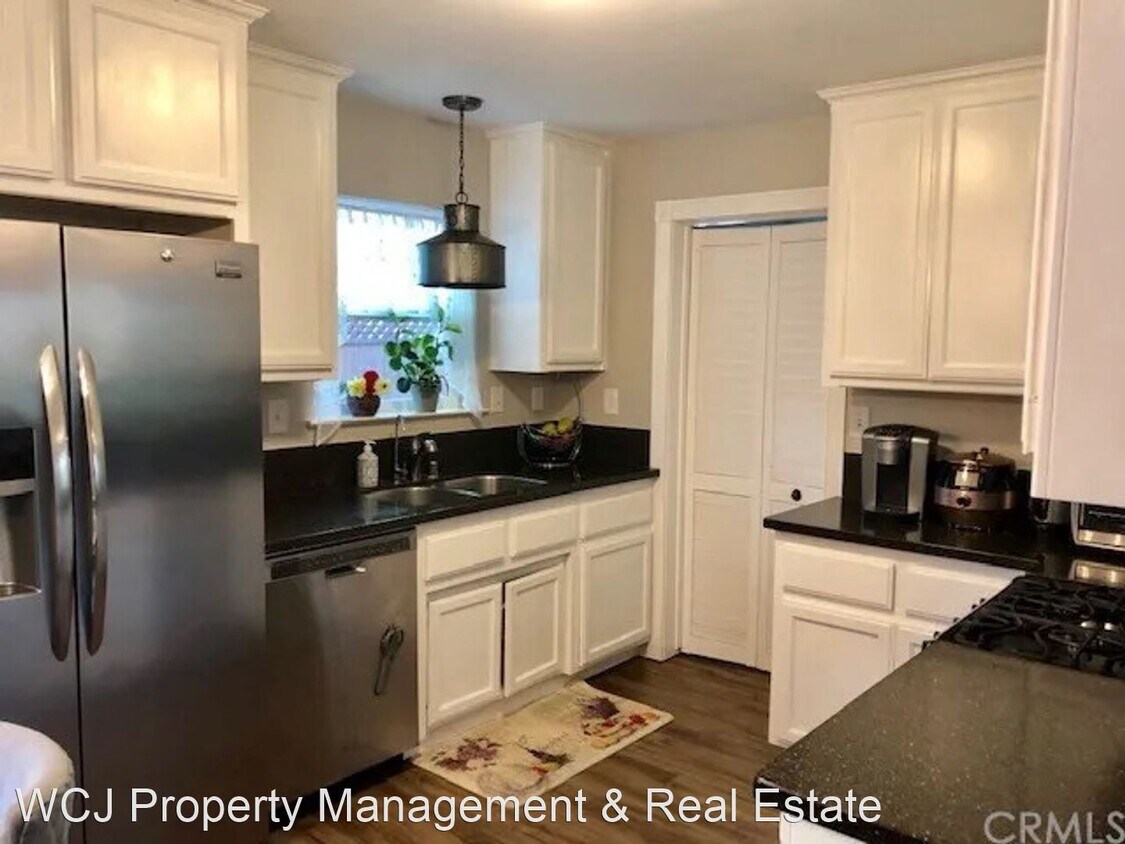 Foto del edificio - 3 br, 2.5 bath House - 7687 Sinaloa Ave.