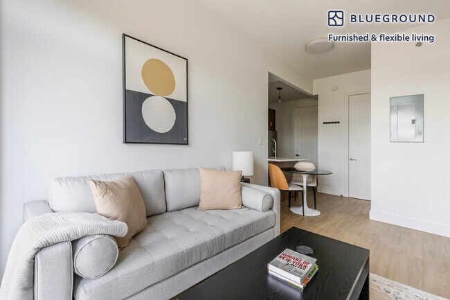 Foto del edificio - 82 4th Ave