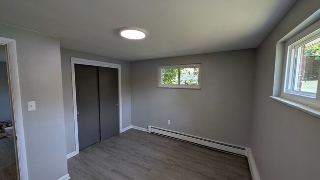 Building Photo - Whitaker / Homestead - 2 BR Single Family,...