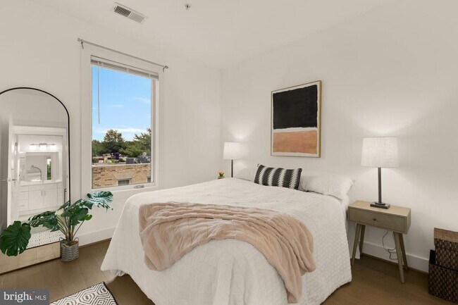 Foto del edificio - 1500 Pennsylvania Ave. SE