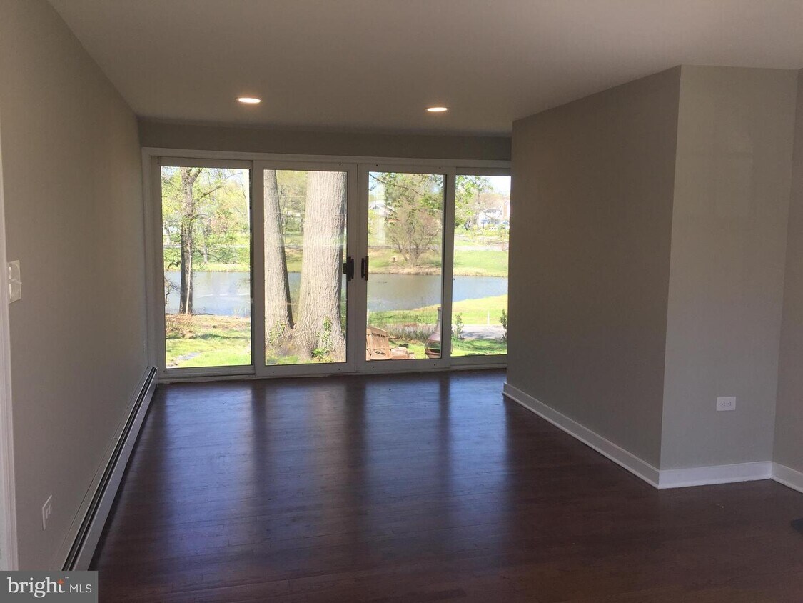 549 Park Dr, Woodbury, NJ 08096 House Rental in Woodbury, NJ