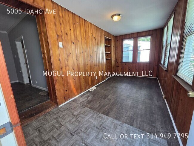Building Photo - 5005 Idaho Ave