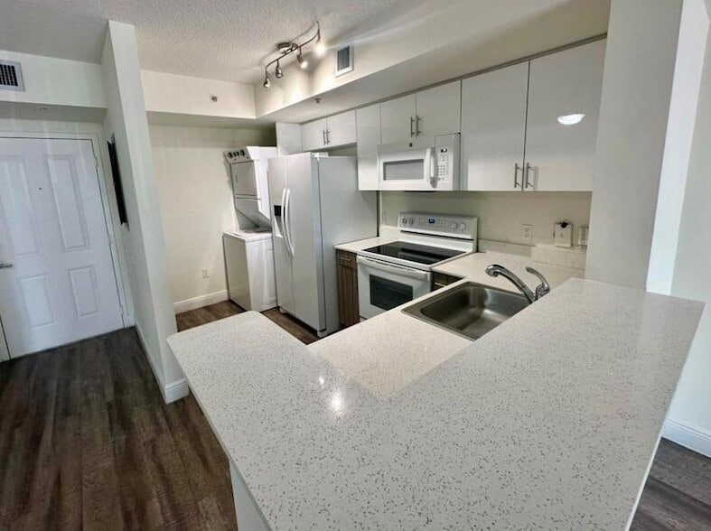 Photo - 18335 NW 68th Ave
