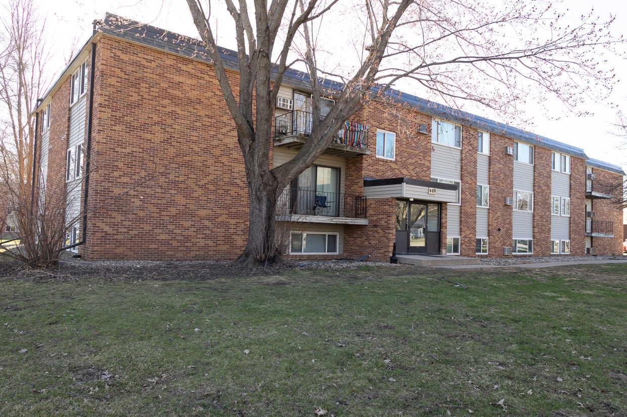 Building Photo - East Side Stories Apartments